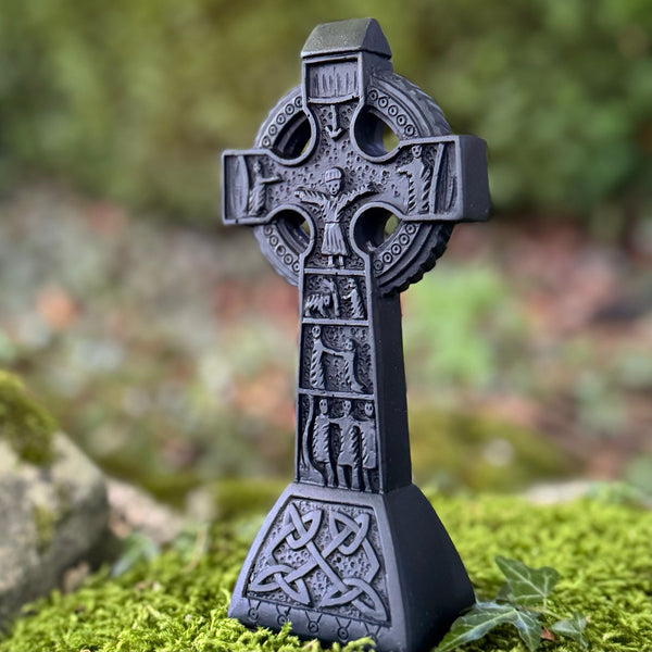 Irish turf Peat Celtic Cross - Large