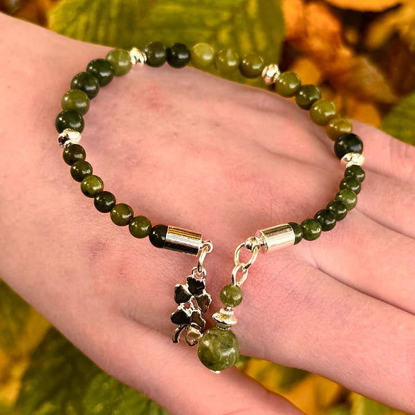 Connemara Horseshoe Bracelet - Shamrock