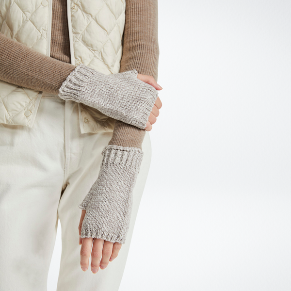 Kilmeena Aran Grey Fingerless Mittens