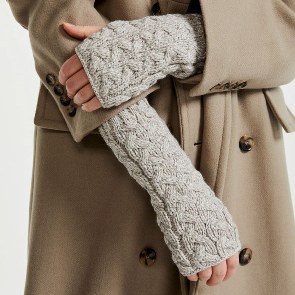 Rosmore Aran Fingerless Oat Mittens