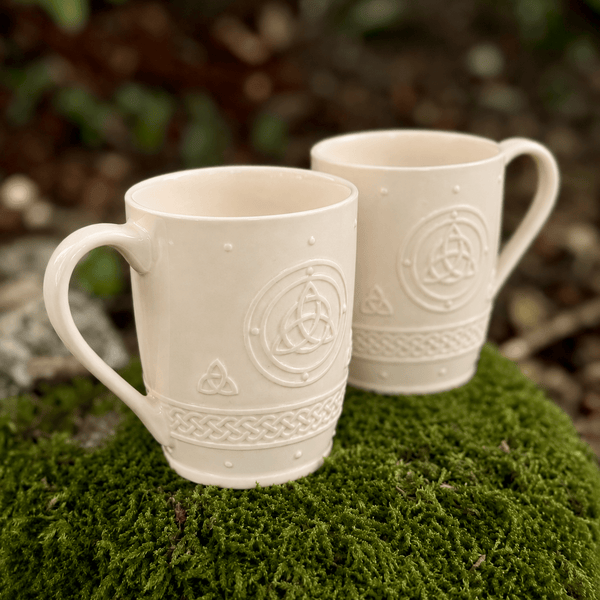 Belleek Classic Celtic Mug Set