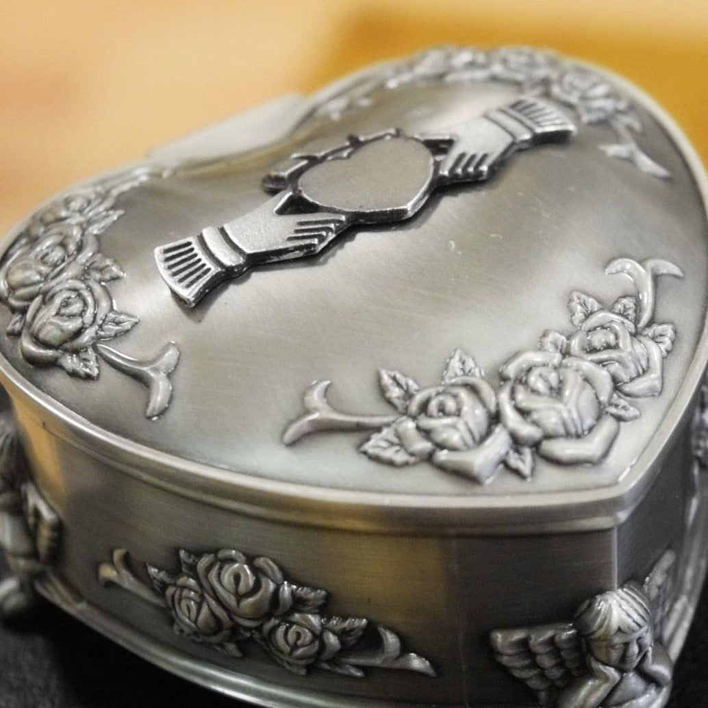 Mullingar Pewter Jewelry Box with Claddagh Design,jewelry box