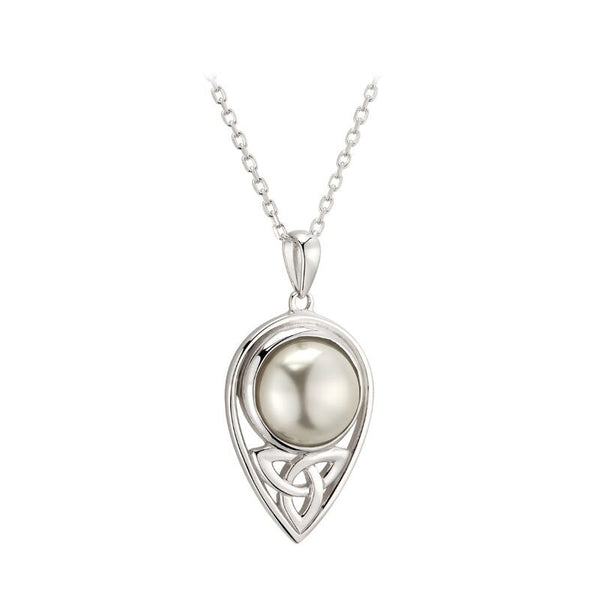 Pearl Oval Trinity Knot Pendant