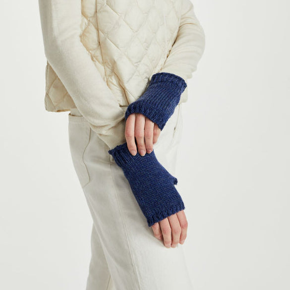 Kilmeena Aran Navy Fingerless Mittens