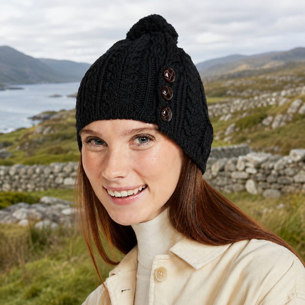 Cong Aran Merino Black Hat with Pom Pom