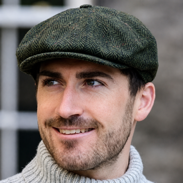Driving Cap in Herringbone Green
