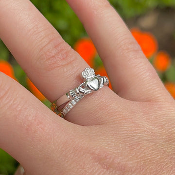 Sterling Silver Claddagh Kiss Ring