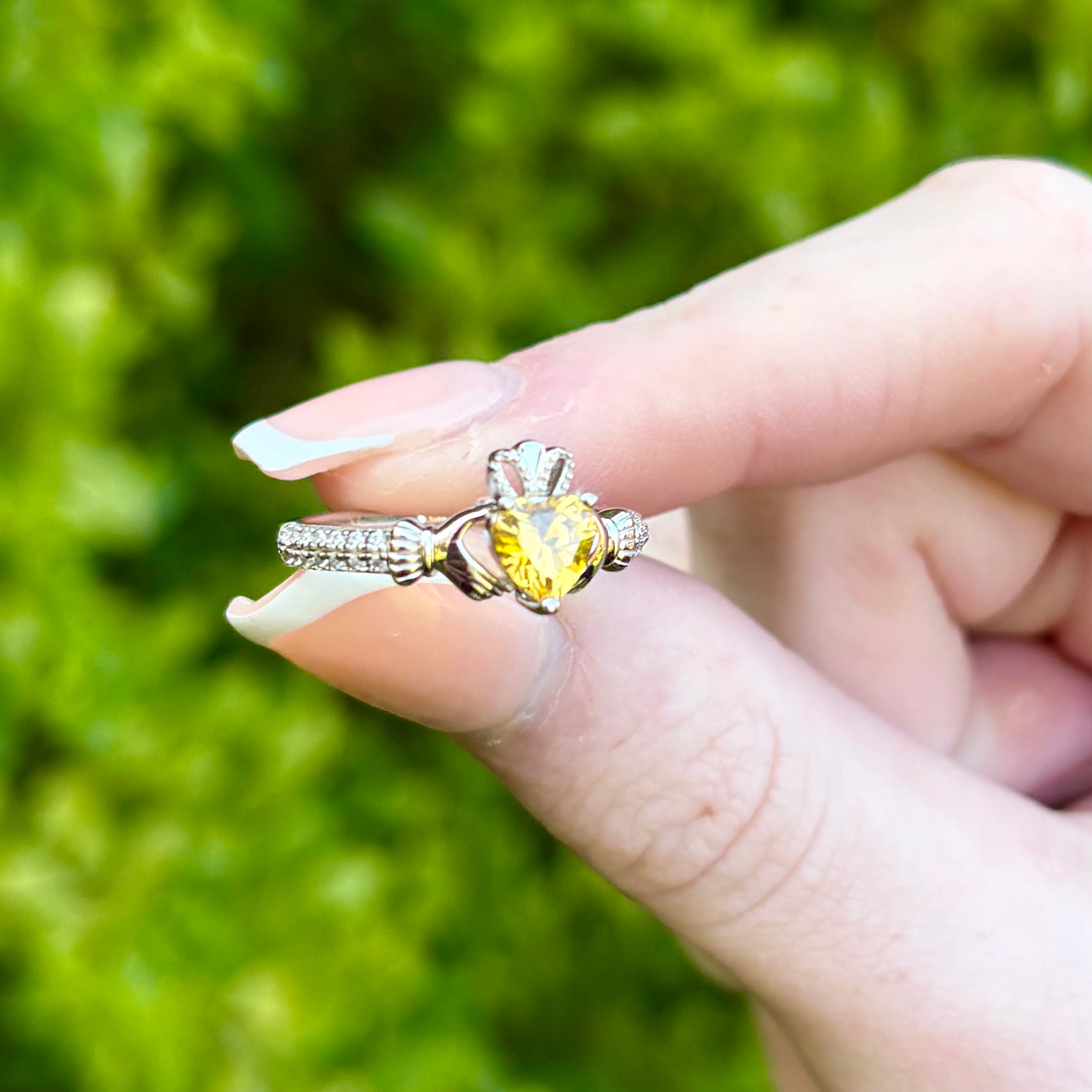 November Birthstone Claddagh Ring