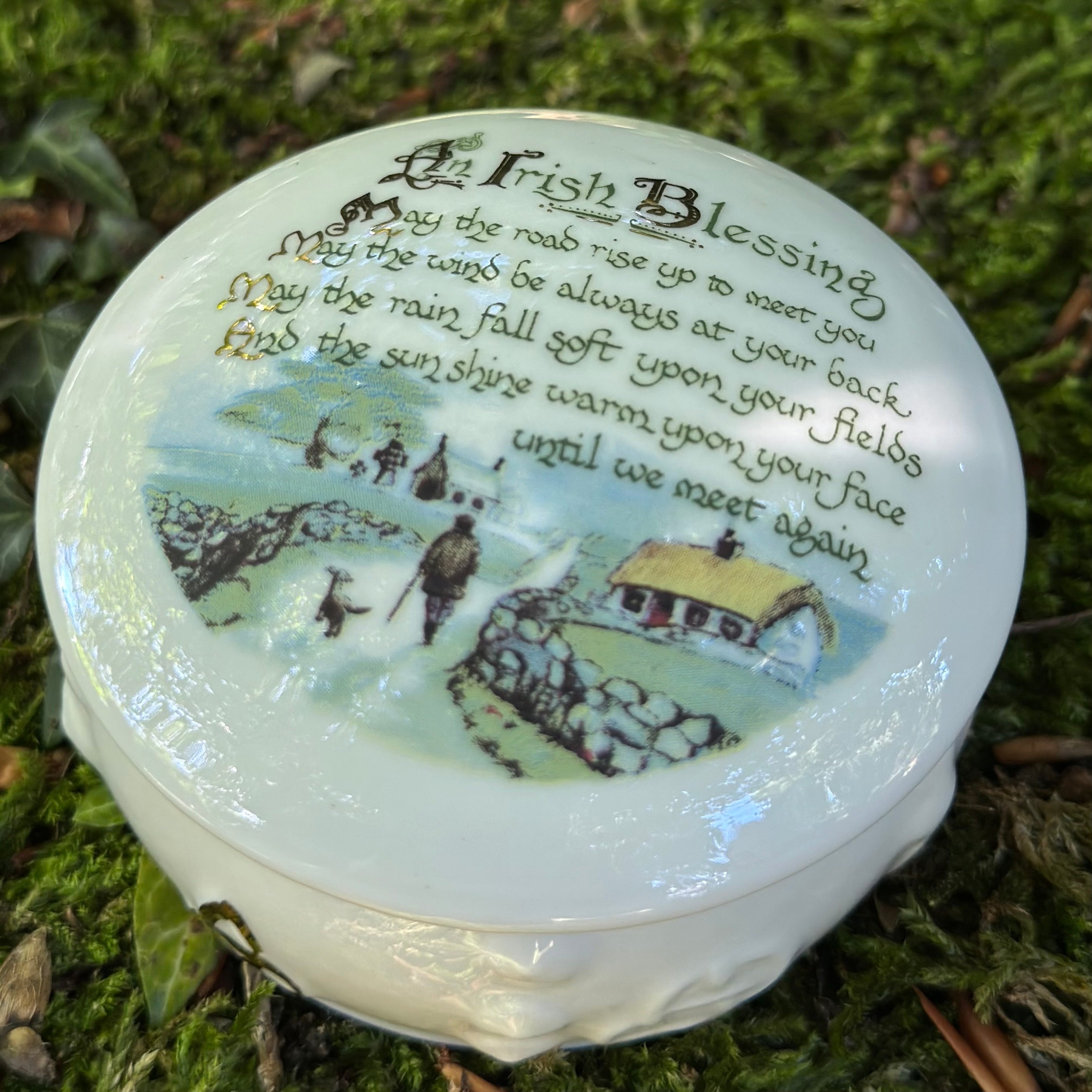 Belleek Classic Irish Blessing Gift Box