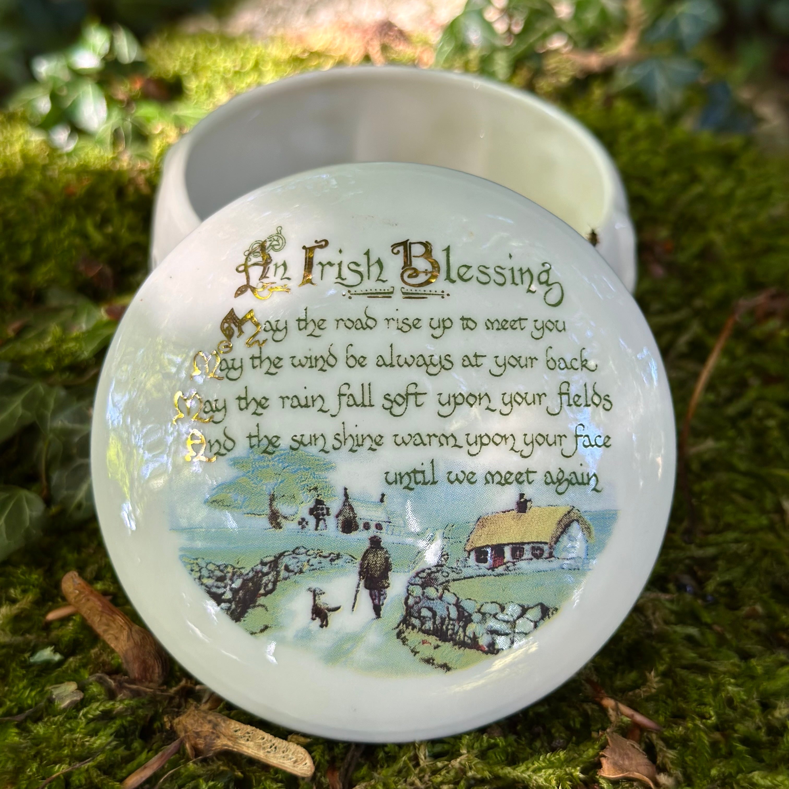 Belleek Classic Irish Blessing Gift Box