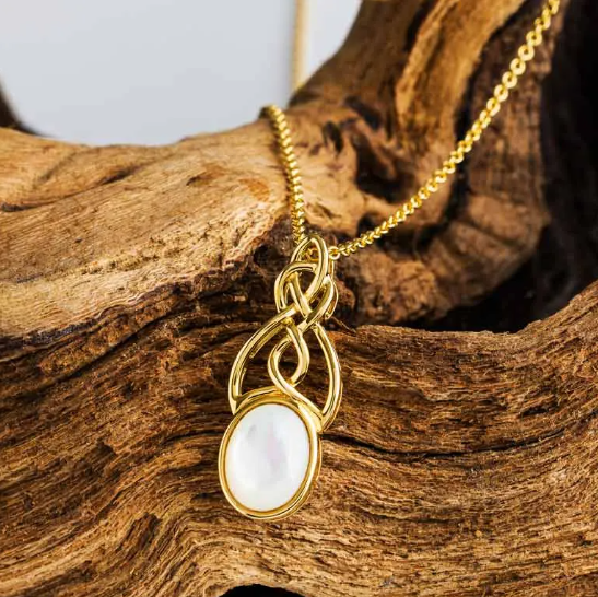14KT Gold Vermeil Mother of Pearl Irish Trinity Knot Necklace