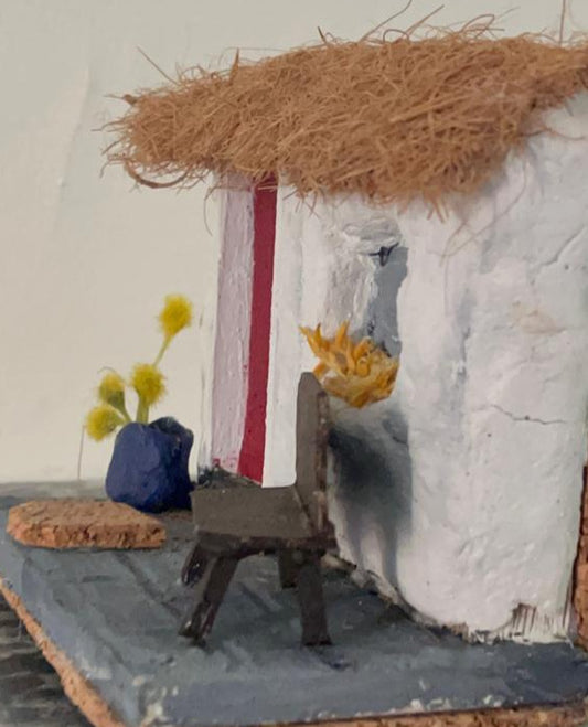 Miniature Irish Thatched Cottage front