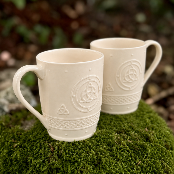 Belleek Classic Celtic Mug Set