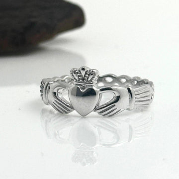 Wavy Sterling Silver Claddagh Ring