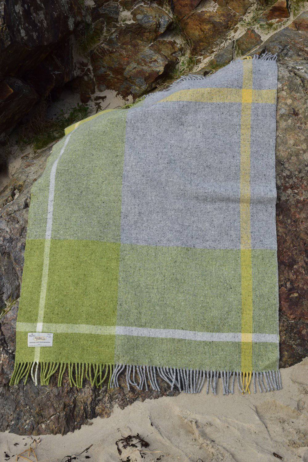 Studio Donegal - Donegal Days Throw Rug