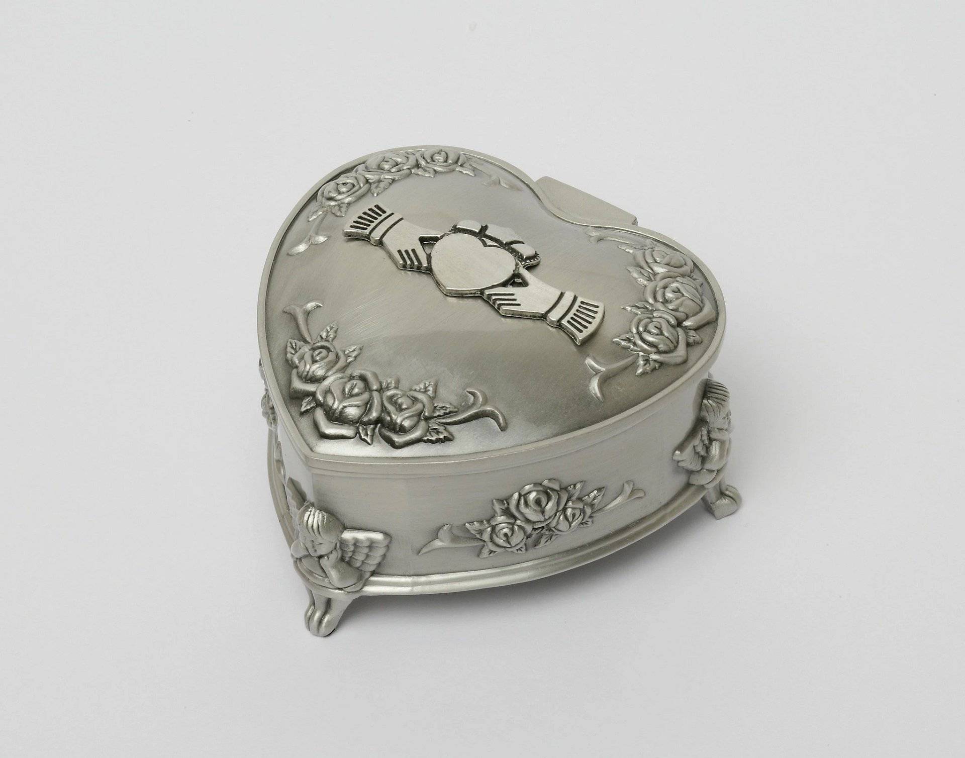 Mullingar Pewter Heart-shaped Jewelry Box with Rose/ Claddagh Design